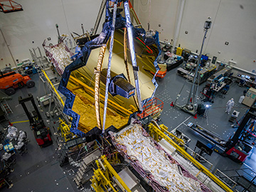 JWST mirror photo