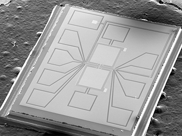 Quantum chip image