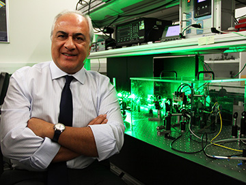 Ebrahim-Zadeh in lab