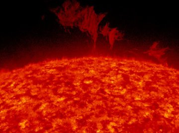 Optics & Photonics News - A Shocking Method for Fast Ion Heating