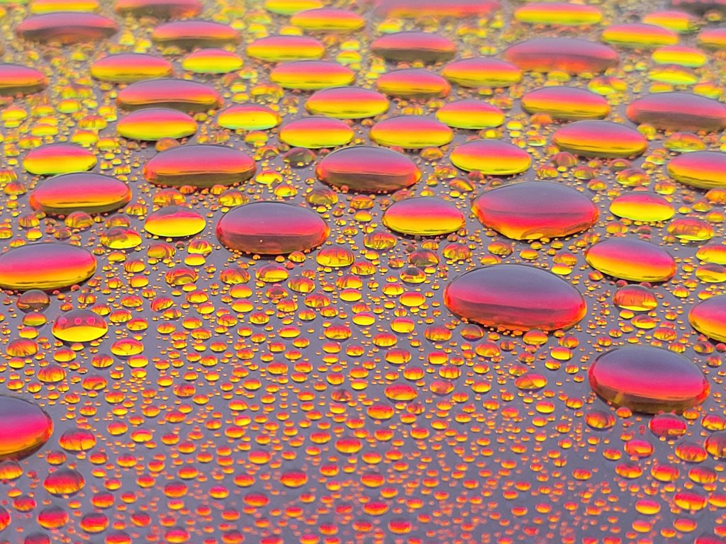 Glowing Raindrops thumbnail