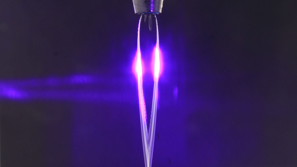 Liquid Jet with Blue Laser thumbnail