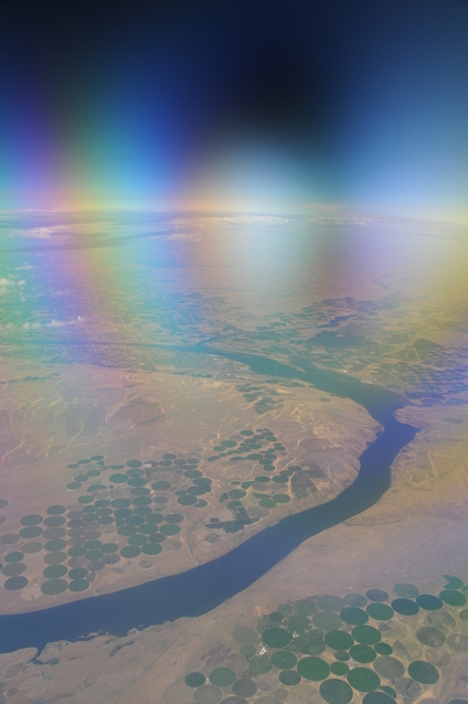 Birefringence from an Airplane Window thumbnail