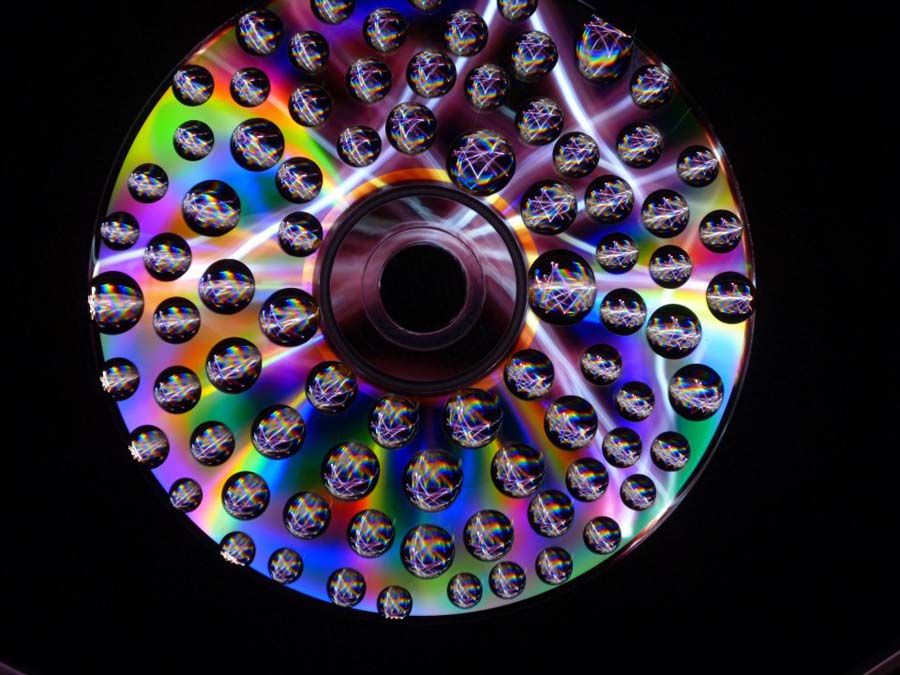 Refraction & Reflection a CD