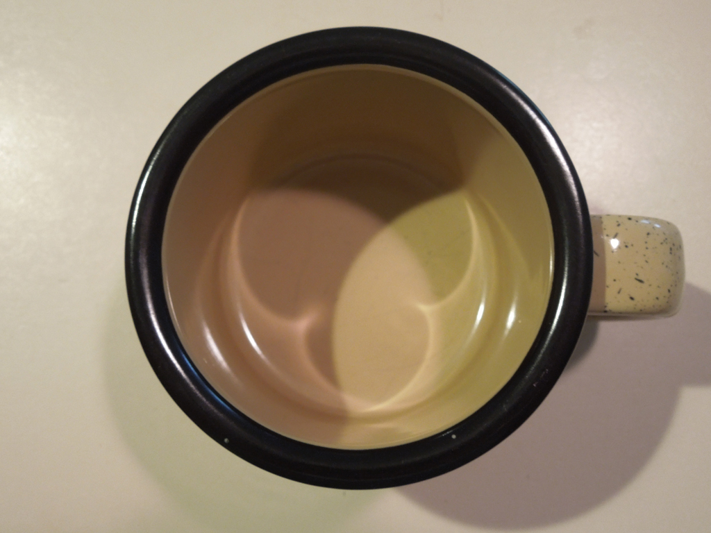 Light reflections in a coffee cup  thumbnail